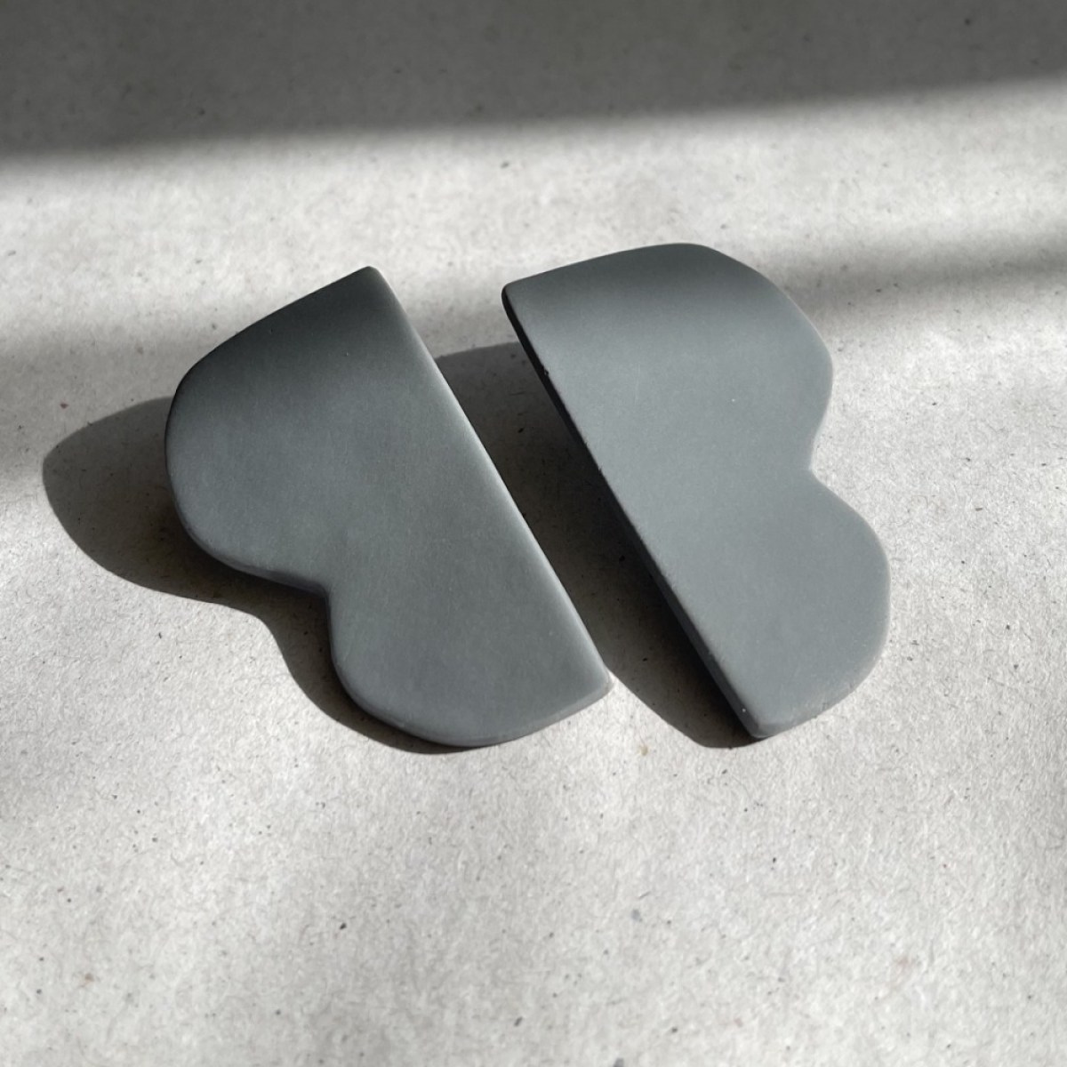 BETA DARK GREY
